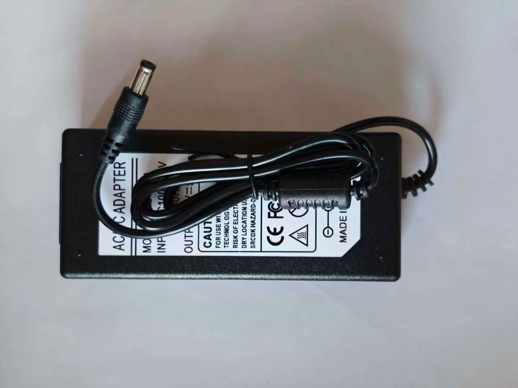 محول طاقة 12 فولت تيار متردد/م - مراجعة Gaming Monitor Curved وسعره